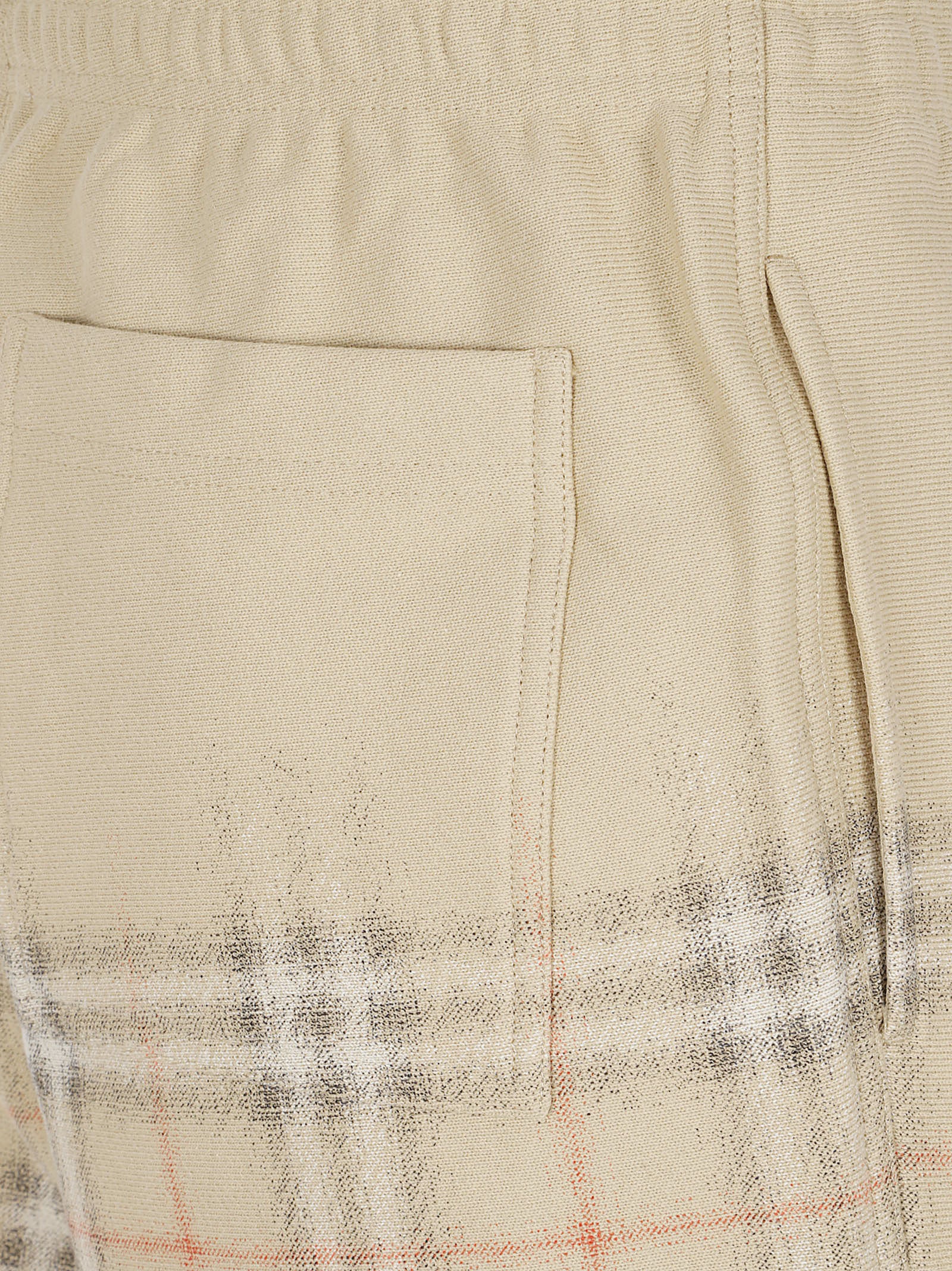Comfort-Fit Trousers with Gradient Check Design