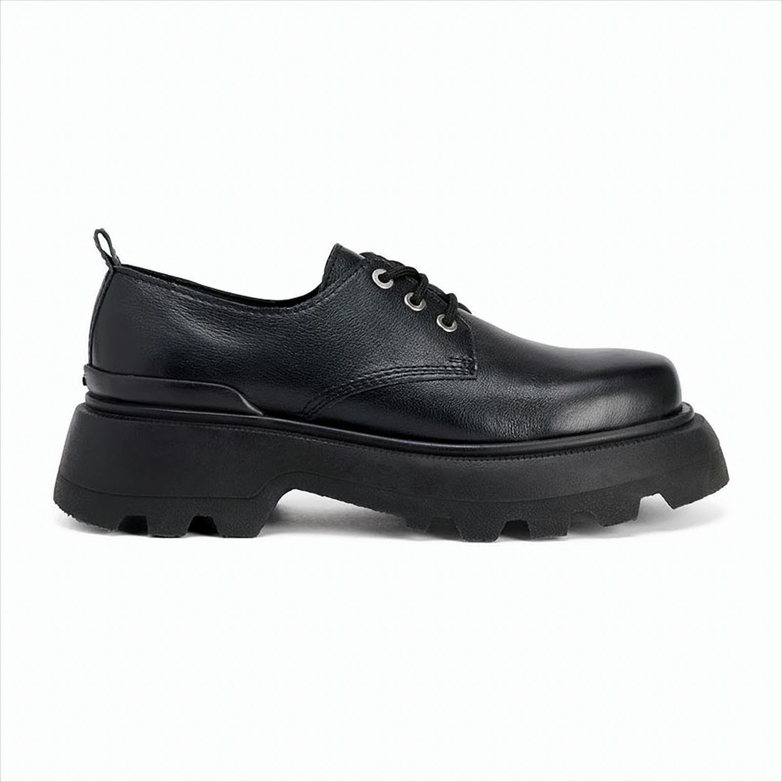 Rugged Lace-Up Derby Shoes