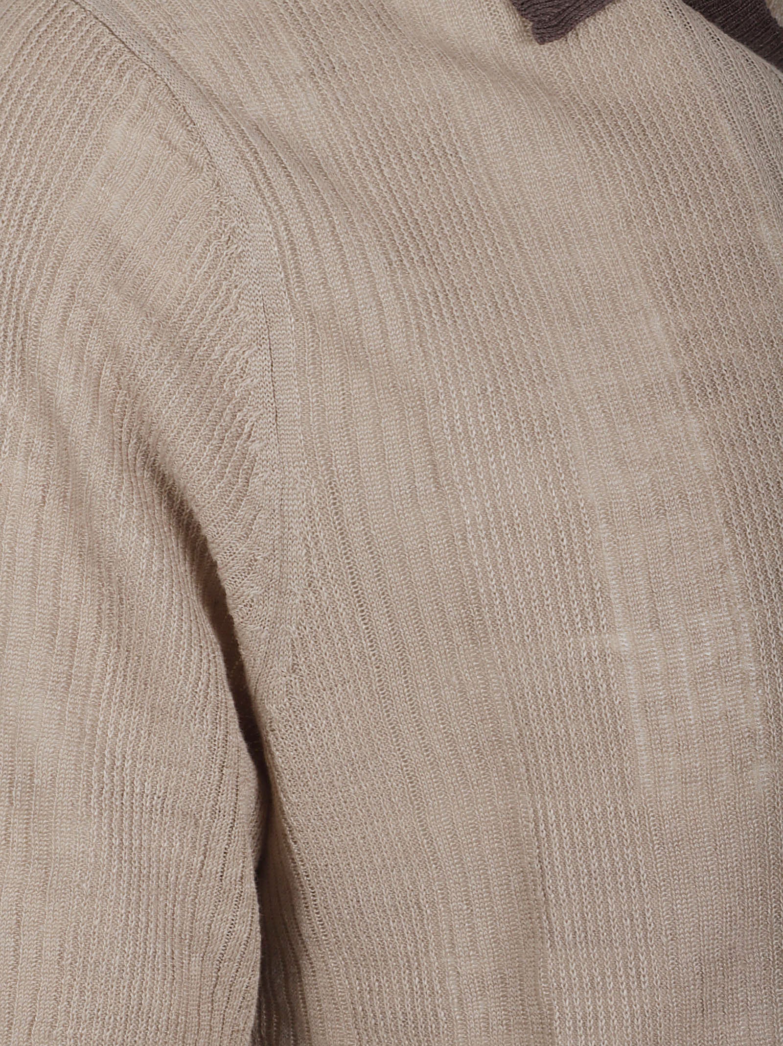 Ribbed Knit Top with Contrasting Collar and V-Neckline