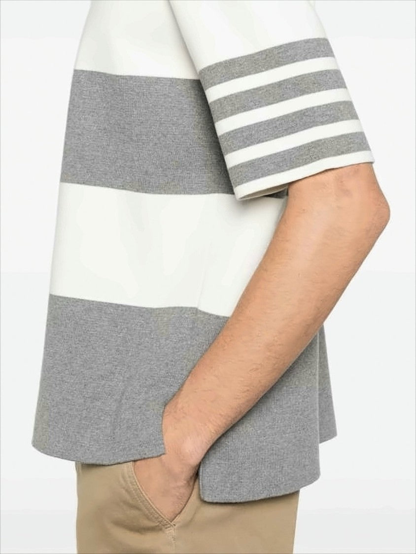 Short-Sleeved Polo Shirt with Horizontal Stripes and Classic Collar