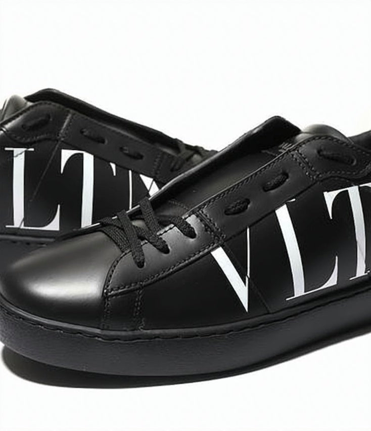Low-Top Sneakers with Bold Lettering