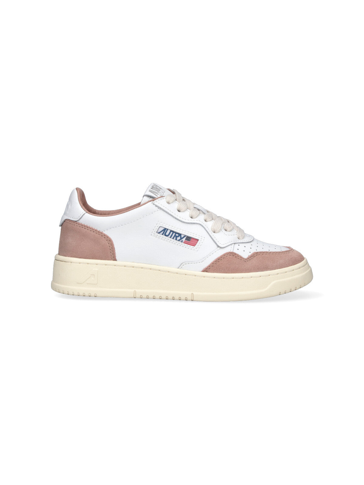 Low-Top Classic Sneakers With Minimalist Detailing