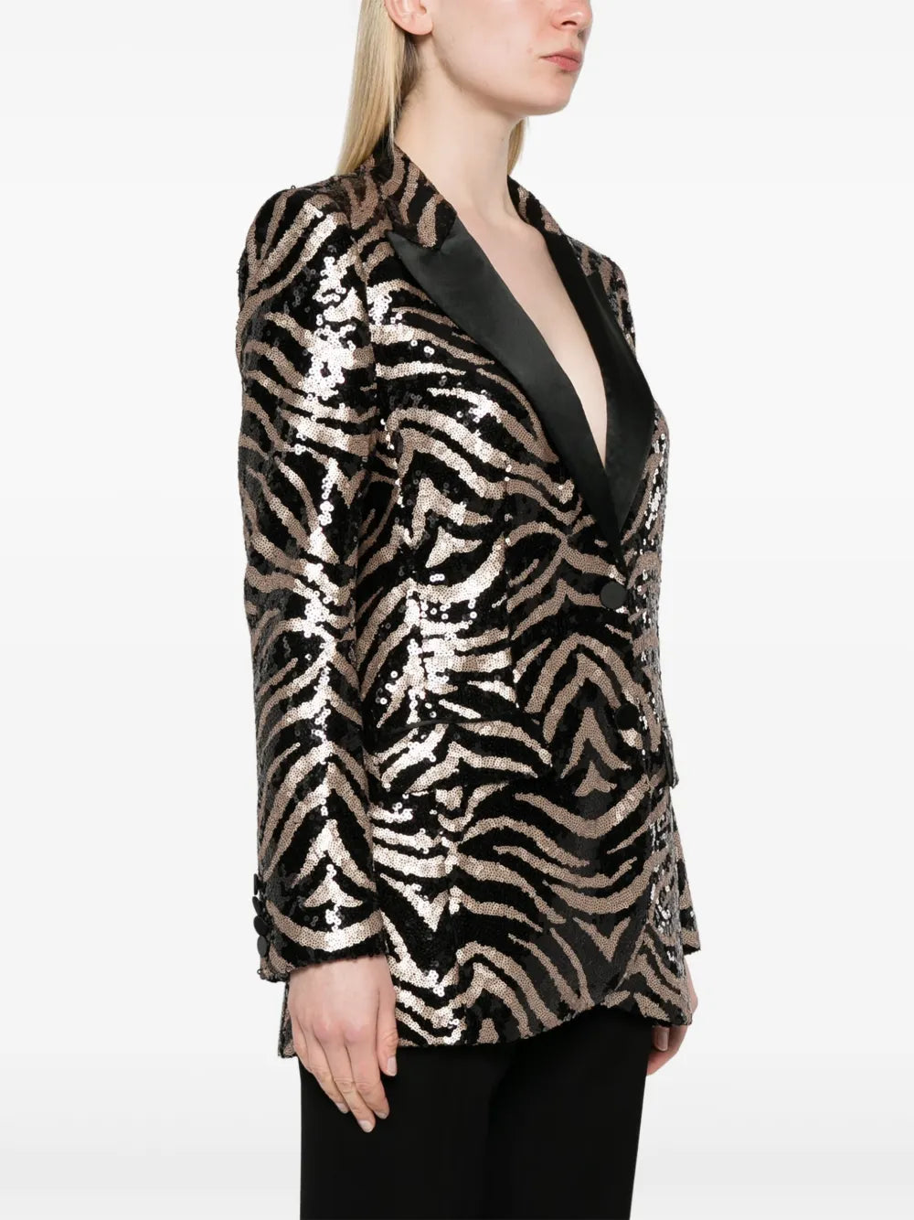 Tailored Neutrals Giacca with Sharp Lapels