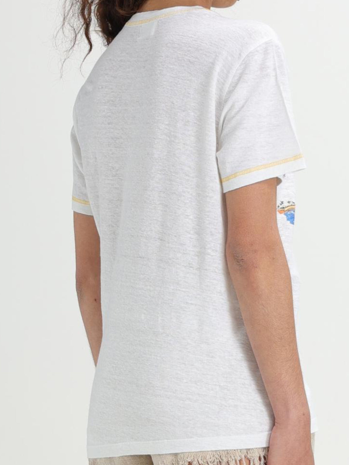 Short-Sleeved Tropical Graphic Print T-Shirt