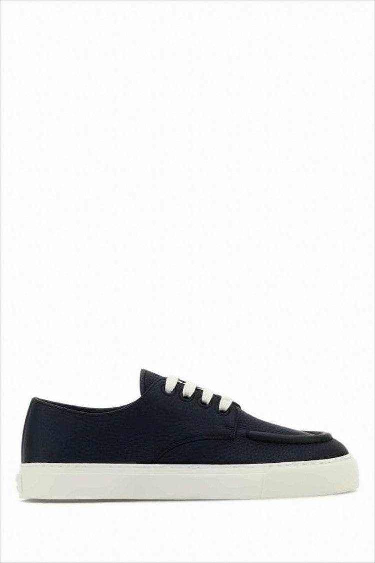 Low-Top Leather Sneakers with Contrasting White Sole