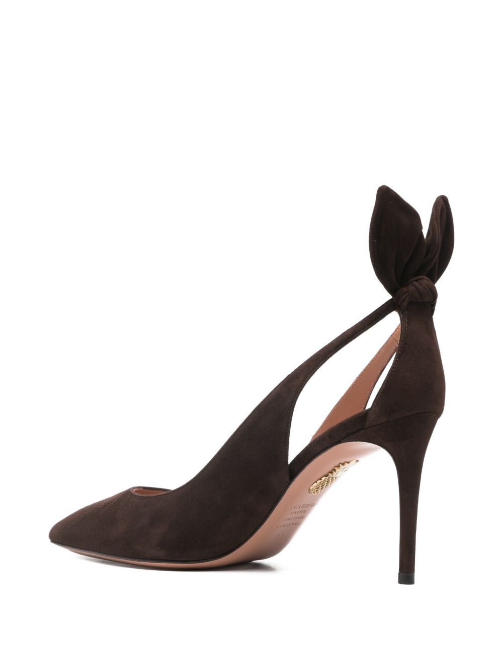 Pointed-Toe Pump With Cutout Design