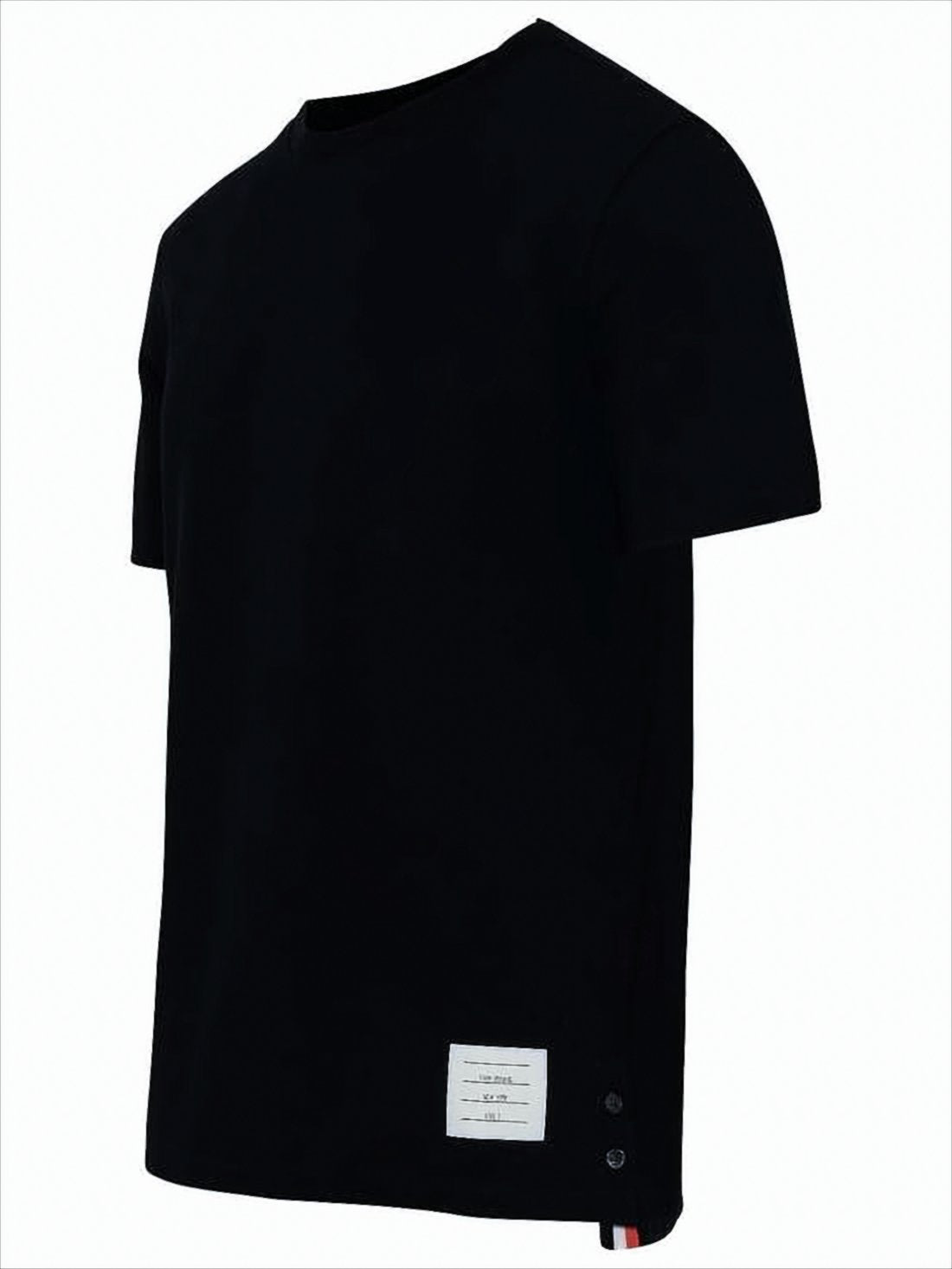 Short-Sleeved T-Shirt with Contrasting Stripe Design