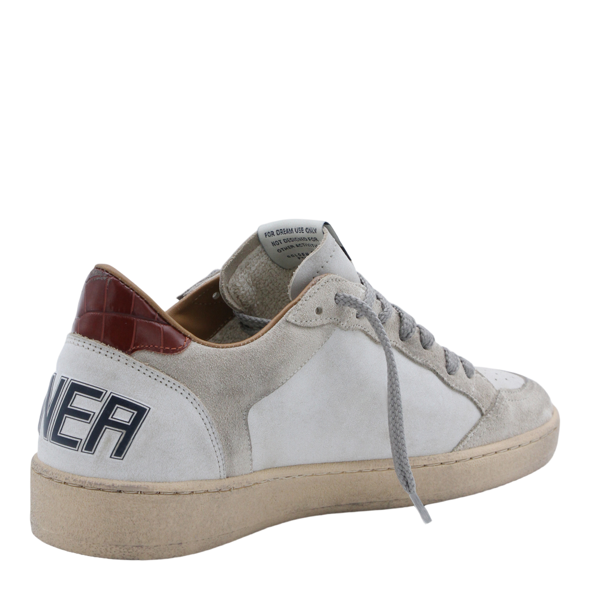 Classic Low-Top Sneakers With Textured Sole And Lace-Up Front
