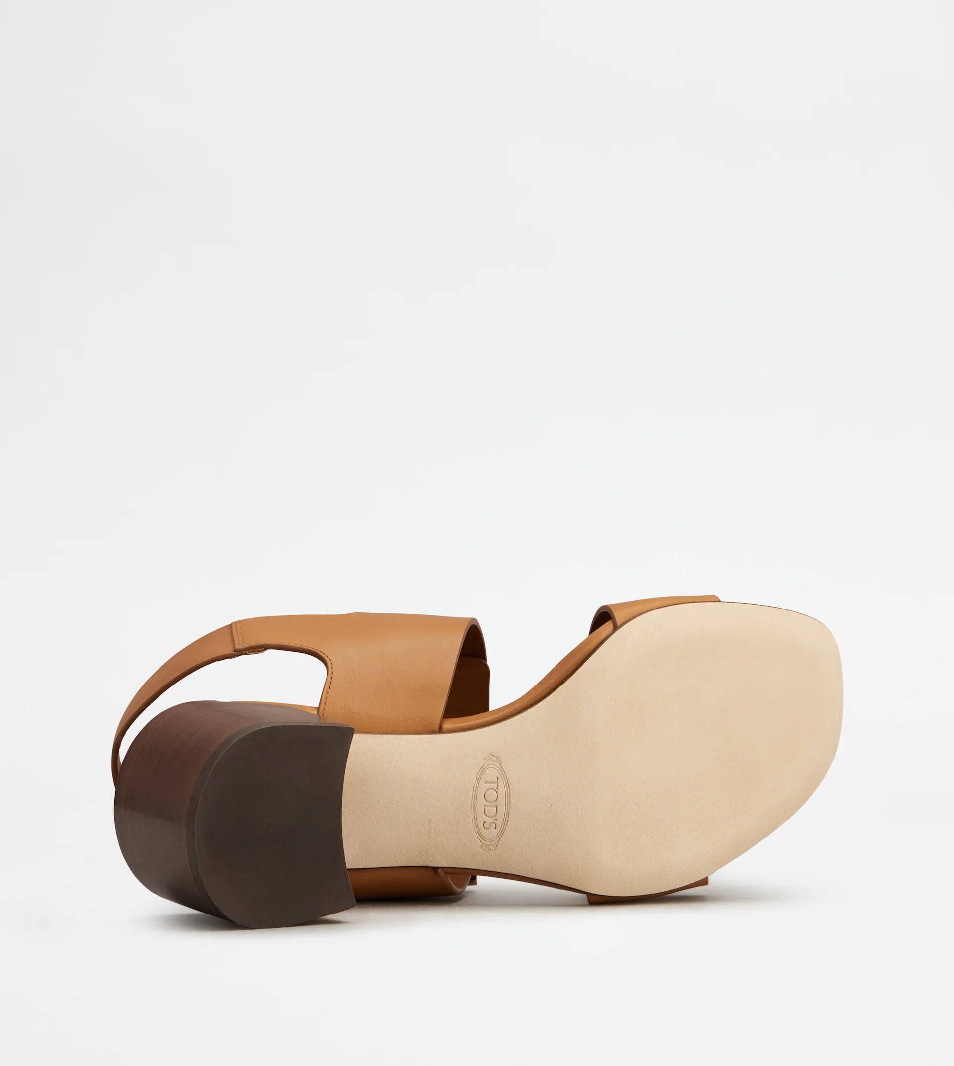 Sand. Cuoio T55 03L Metal Strap Sandals