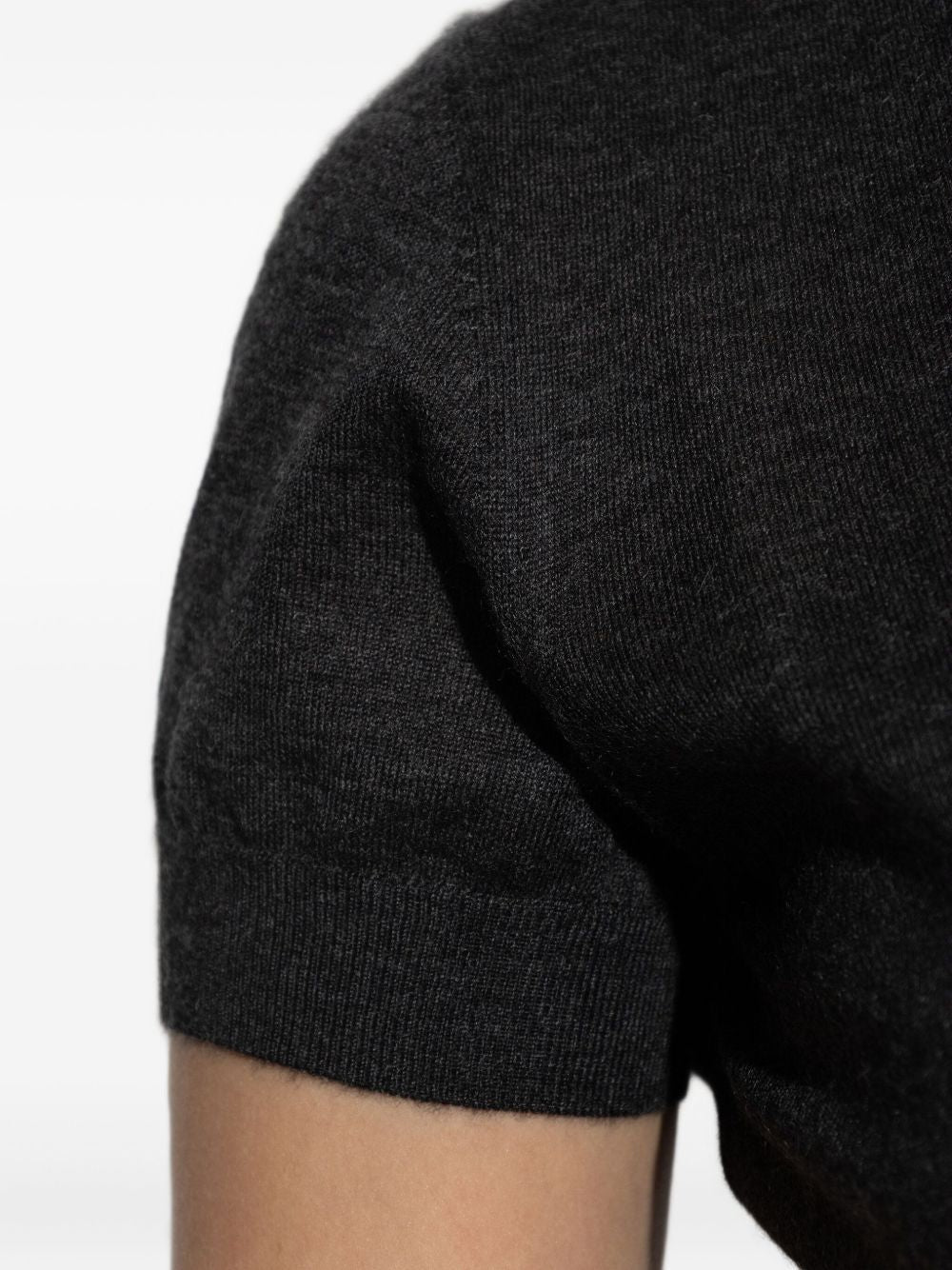 Close-fitting Fine Knit Sweater