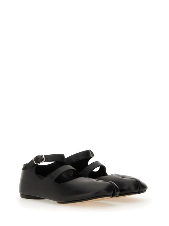Lambskin Flat Shoes with Split-Toe Design