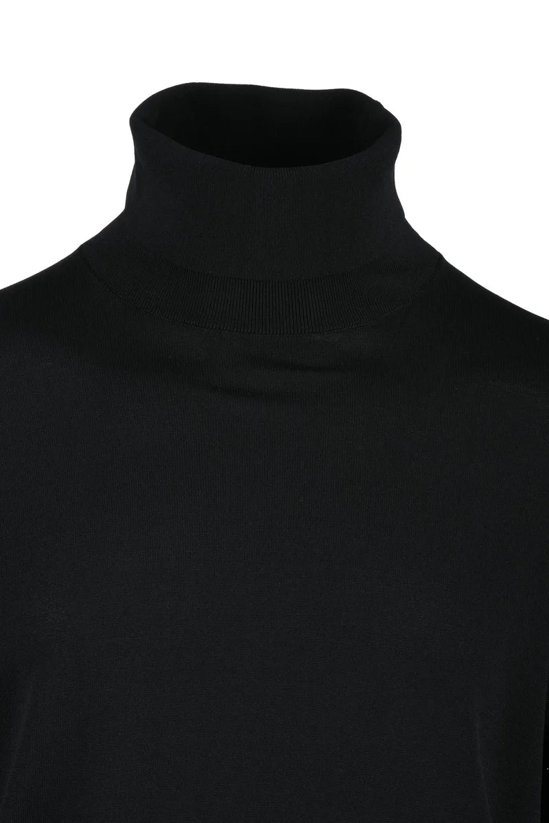 Fitted Black Turtleneck Sweater