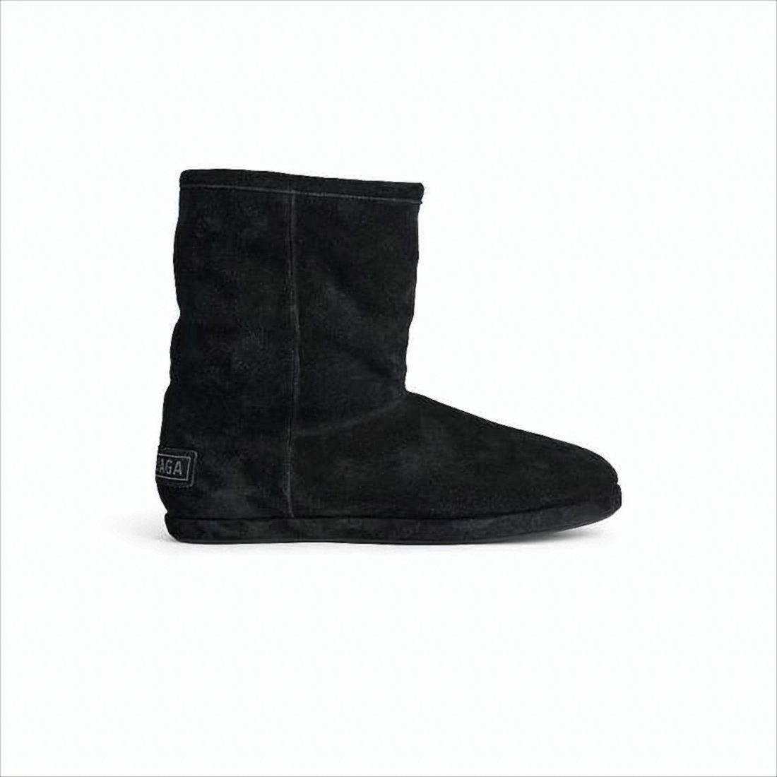 Mid-Calf Black Boots With Silhouette