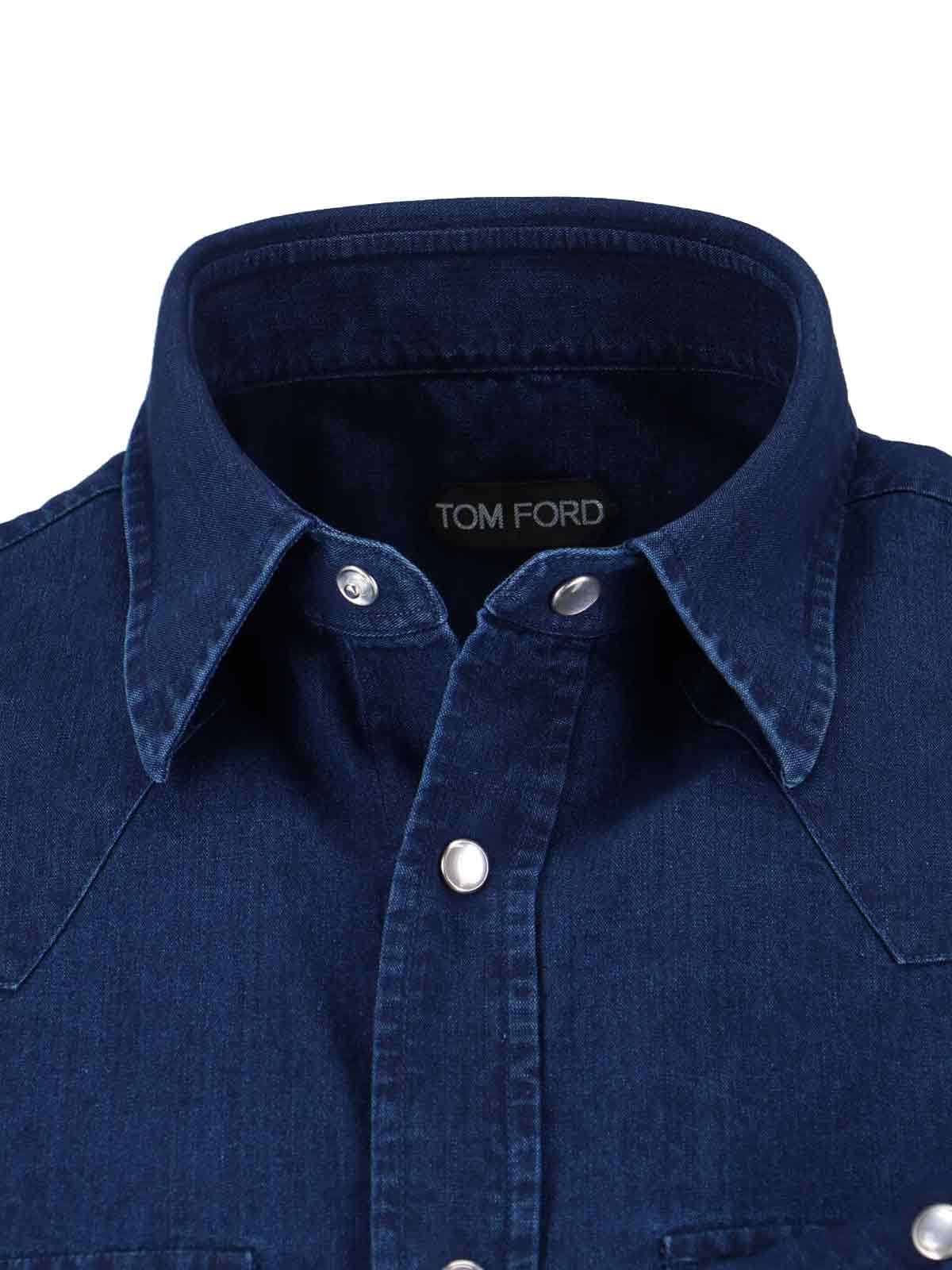 Tailored White Shirt with Crisp Collar