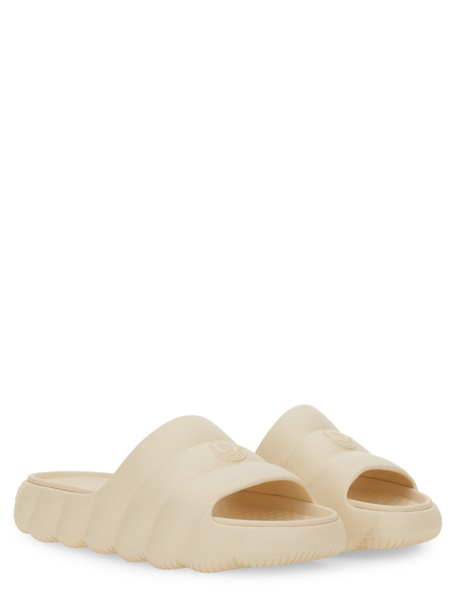 Minimalist Slide Sandal with Contoured Sole