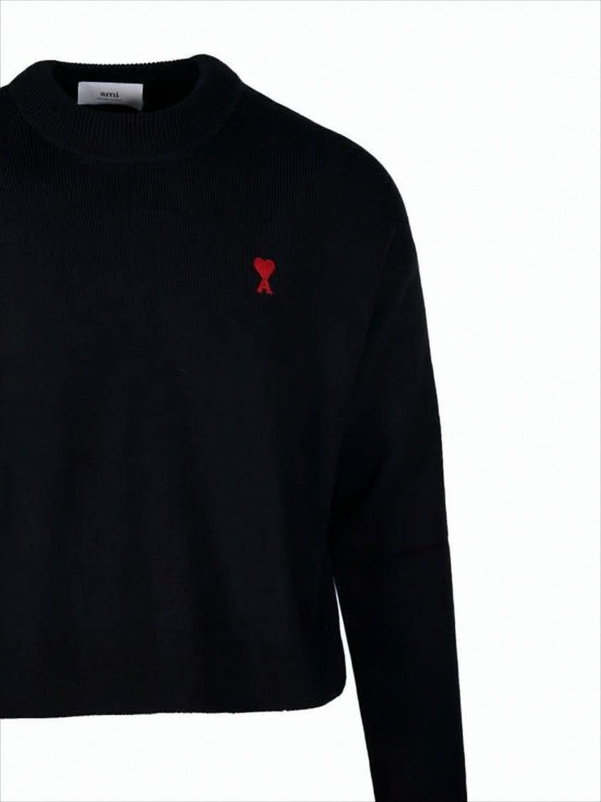 Cropped Black Sweater With Minimalist Design And Iconic Logo