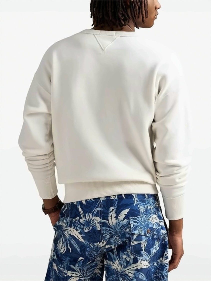 Vintage Graphic Long-Sleeve Sweatshirt