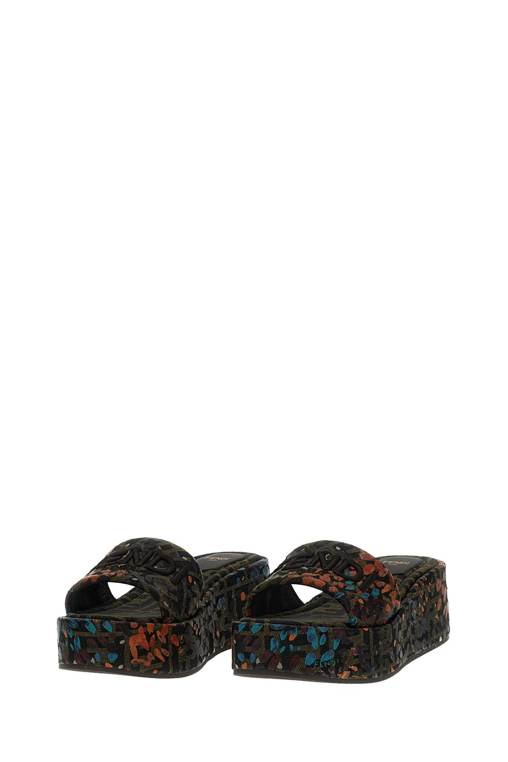 Multicolor Jacquard Platform Slides