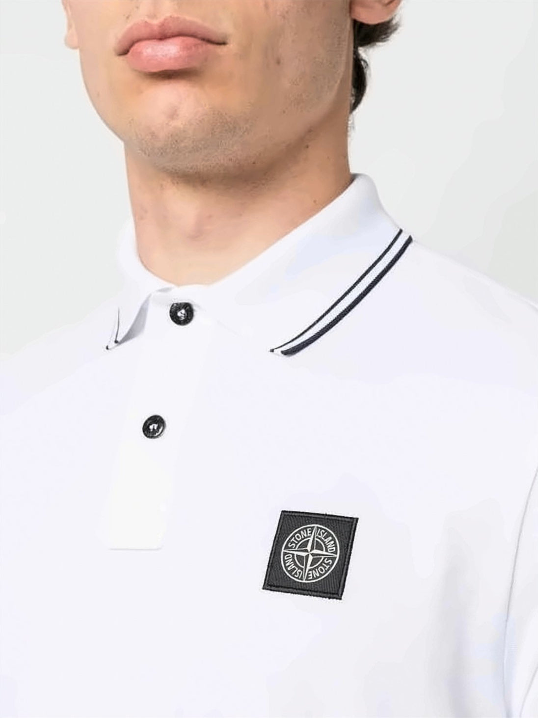Long-Sleeve Polo Shirt with Classic Collar