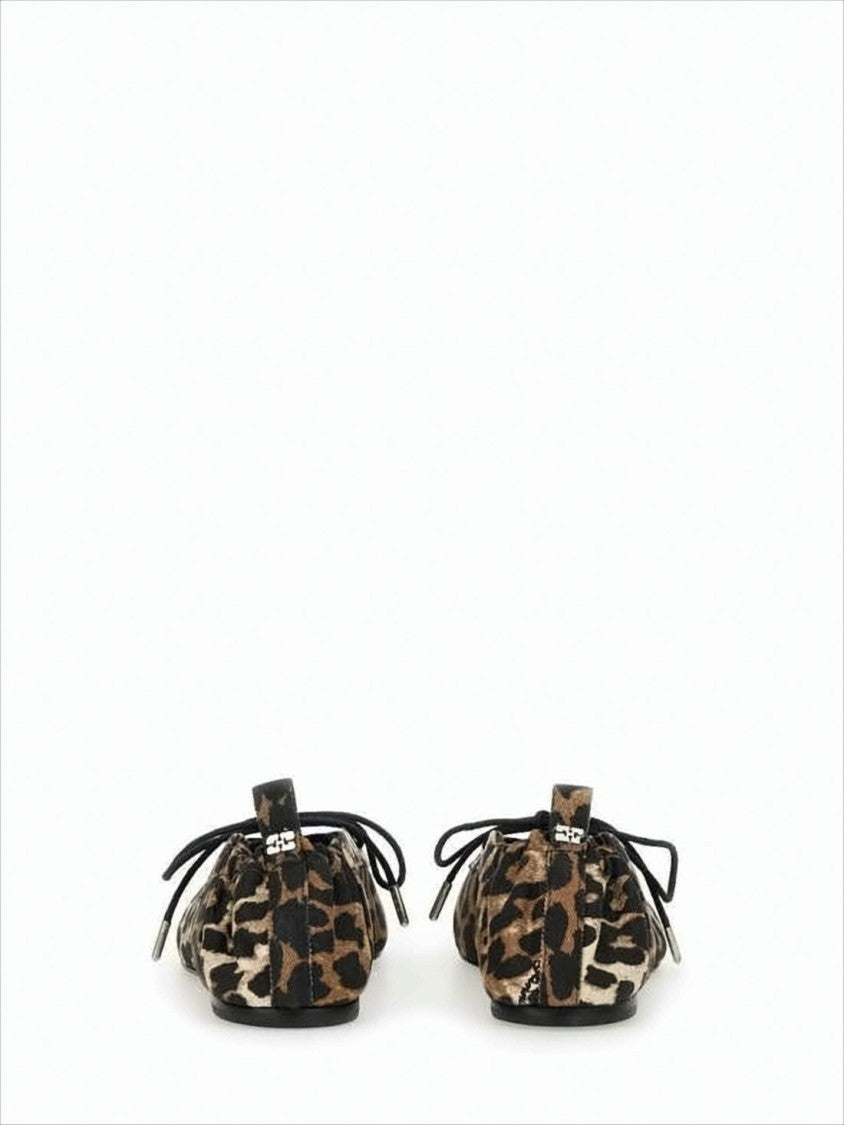 Leopard Print Lace-Up Flat Shoes With Gathered Back