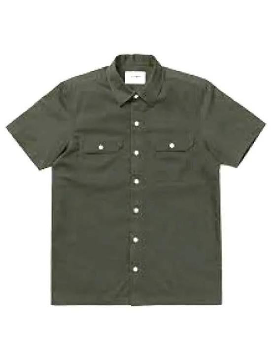 Short-Sleeve Utility Shirt with Classic Collar and Chest Pockets