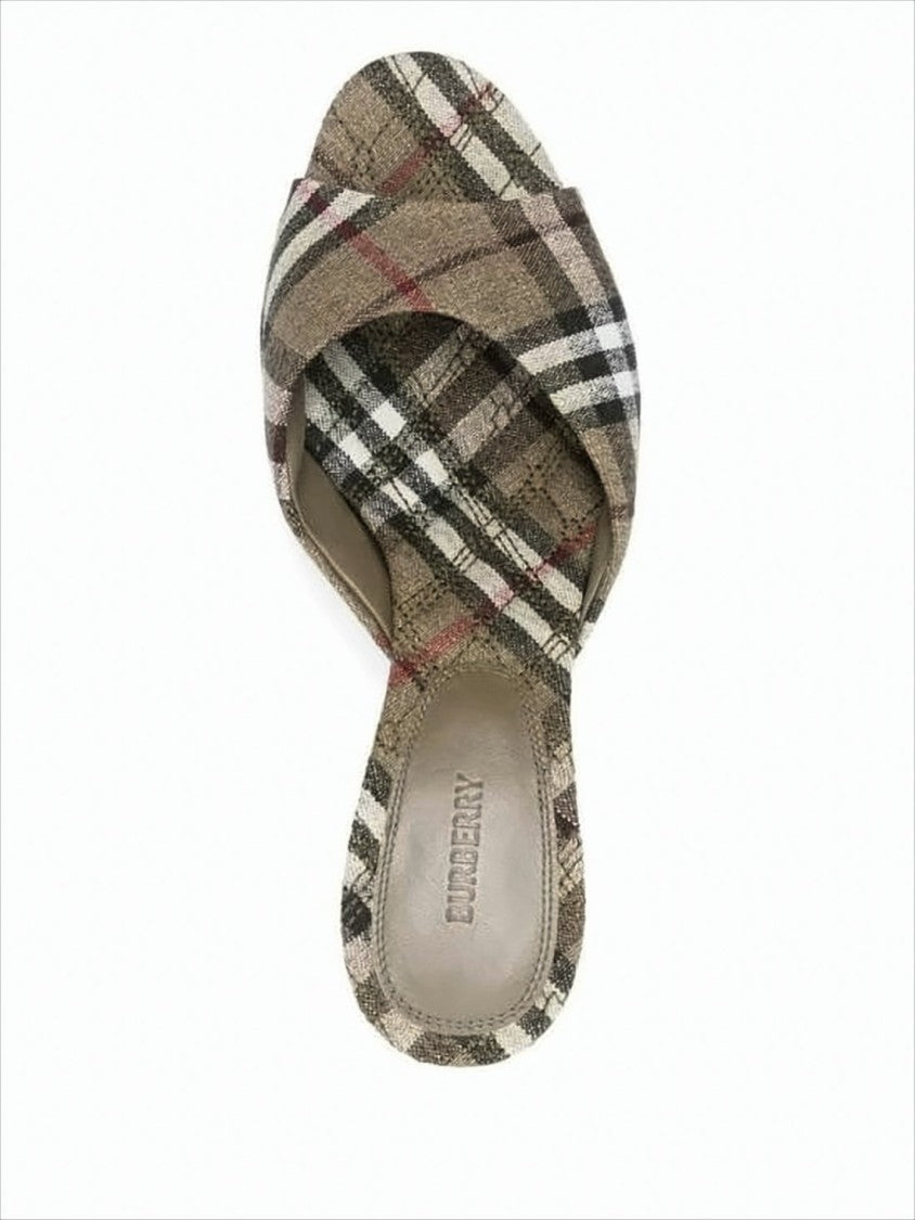 Open-Toe Pumps with Classic Plaid Pattern