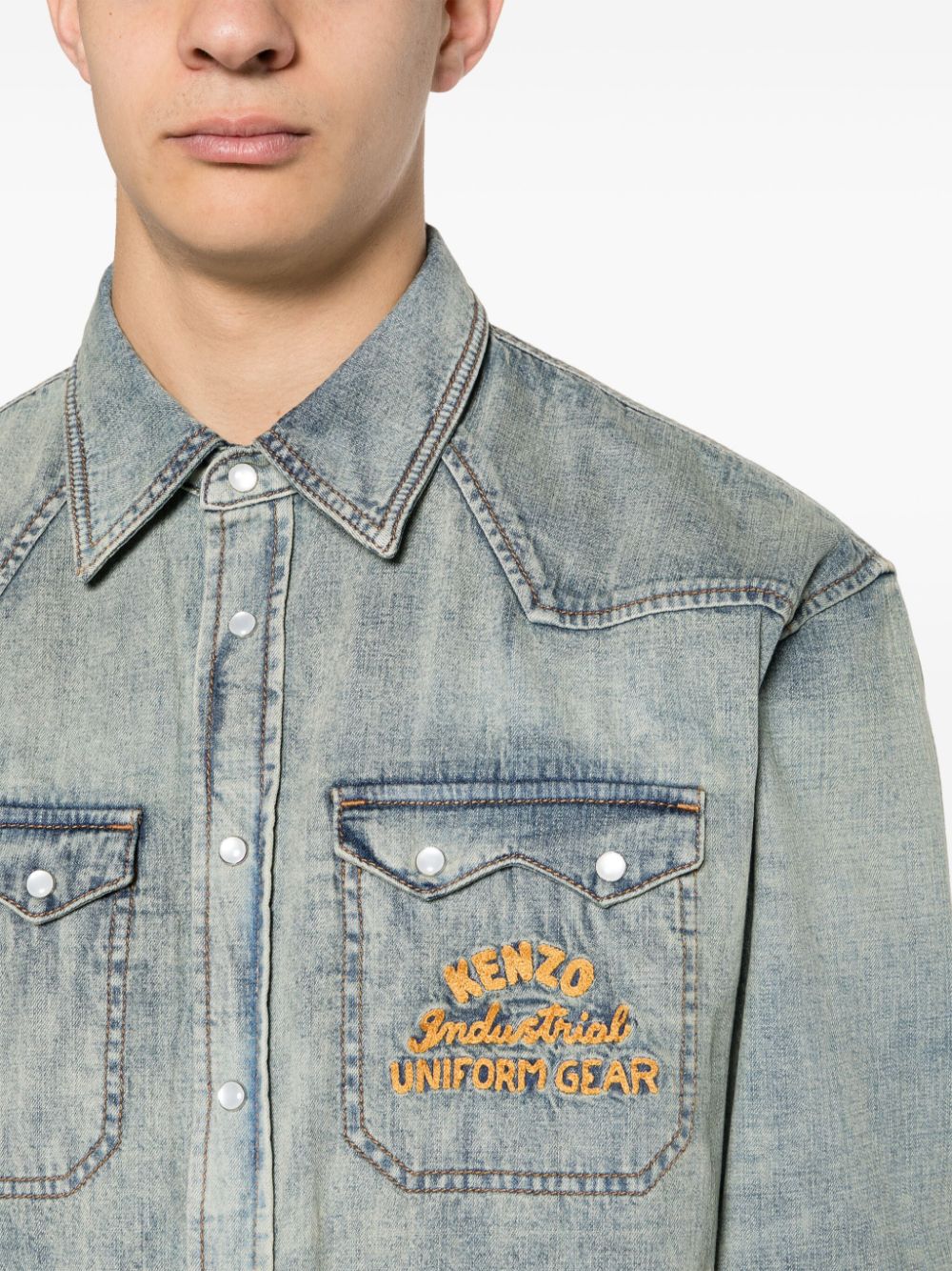 Koszula dżinsowa stonewashed, w kolorze niebieskim, w stylu casual
