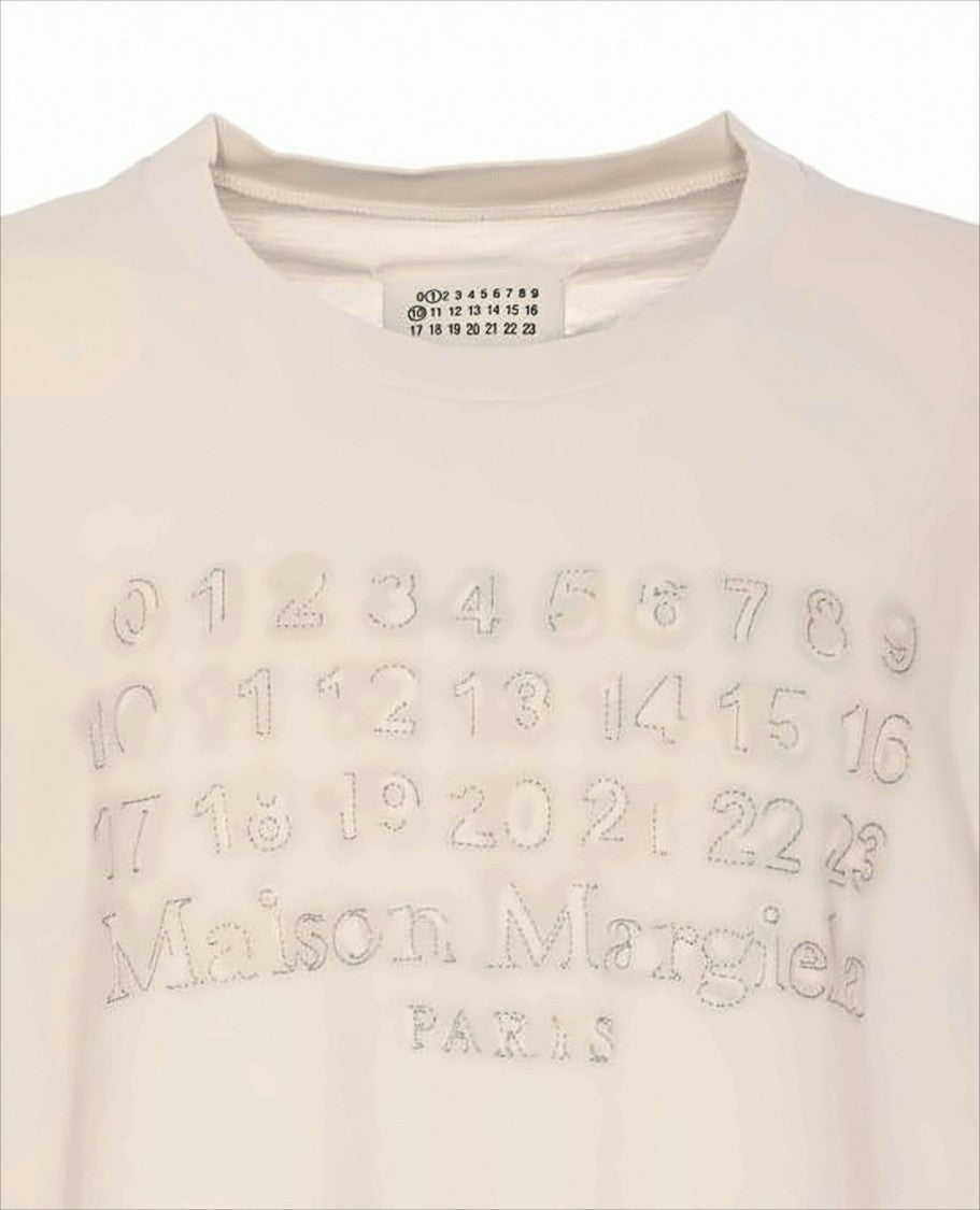 Textured Embroidered Short-Sleeved T-Shirt