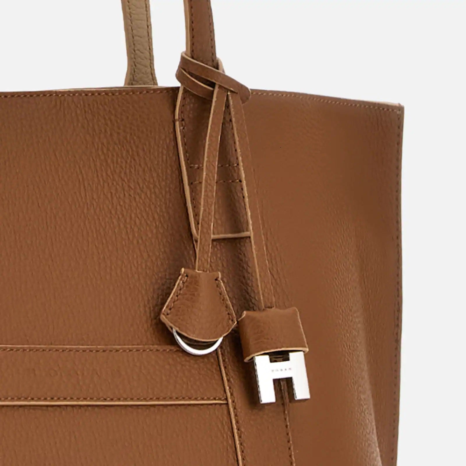 Cuoio Script Shopping Media Shopping Bag