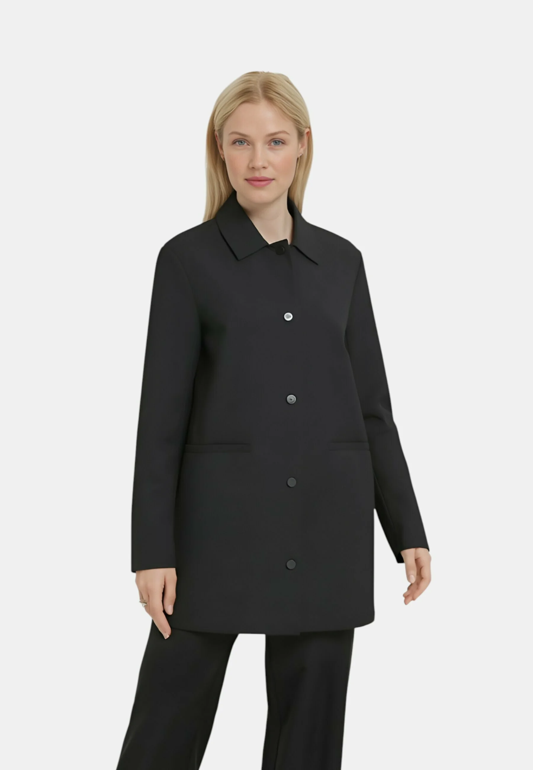 Refined Black Coat With Classic Collar