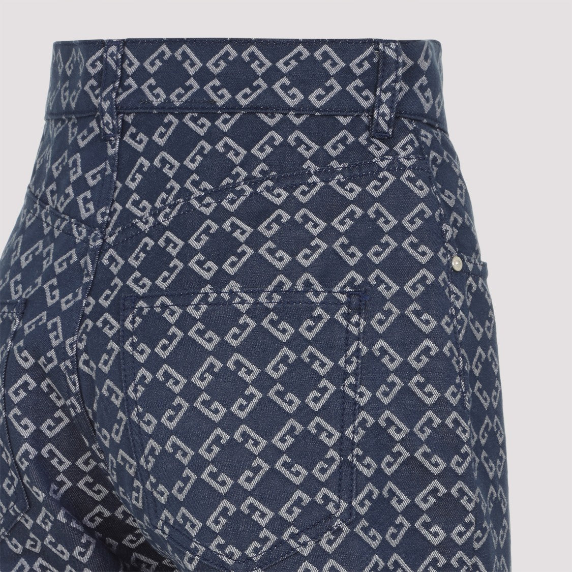 High-Waisted Straight-Leg Jeans With Distinctive Pattern