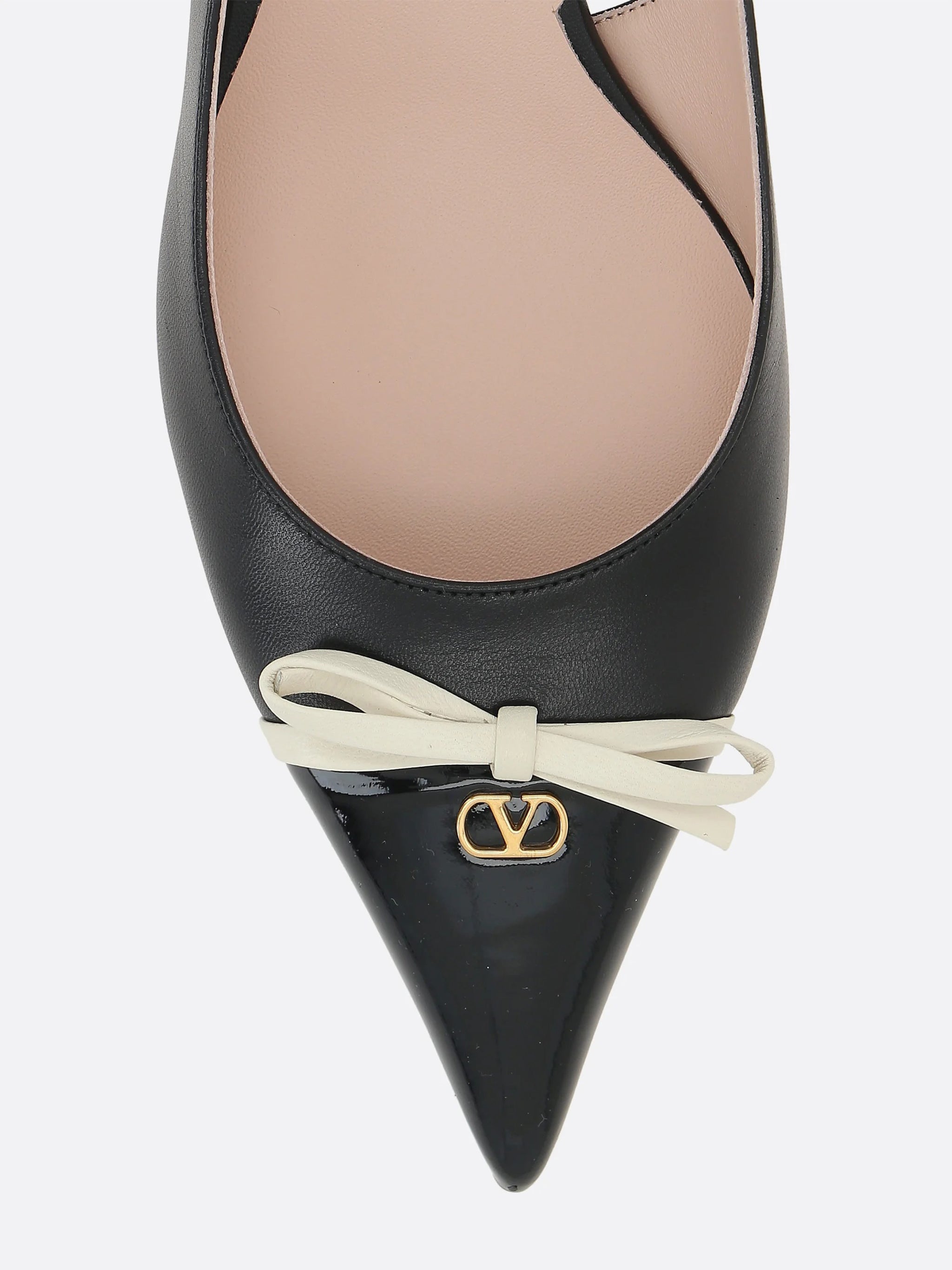 Black Pointed Toe Patent Leather Decolletes