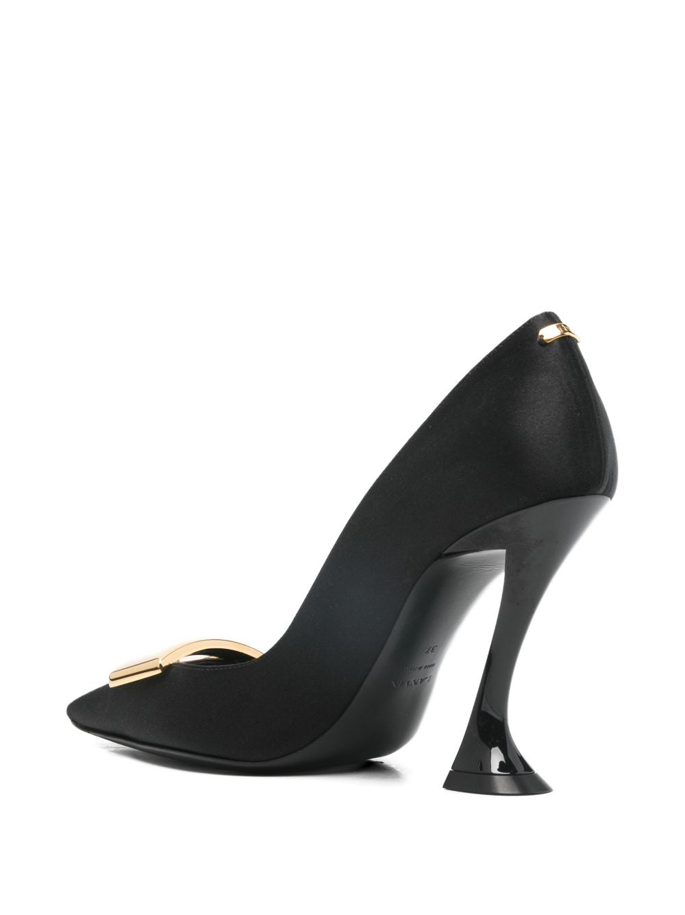 Pointed Toe Pumps With Sculpted Heel