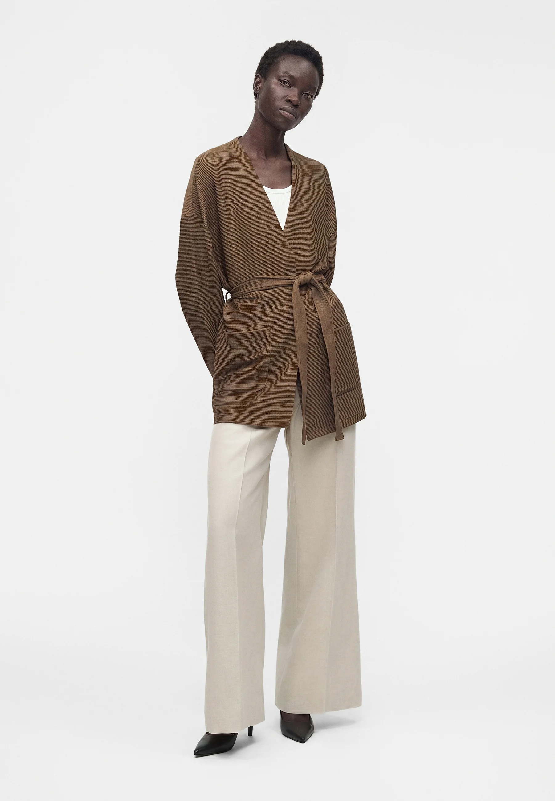 Ribbed Knit Jacket with Tailored Silhouette and Belt