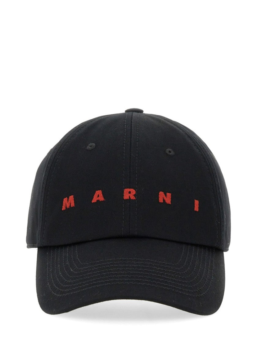 Black Baseball Hat With Structured Crown