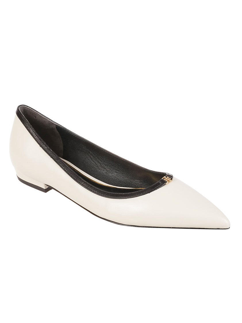 Pointed Toe Flat Shoes With Minimalistic Design