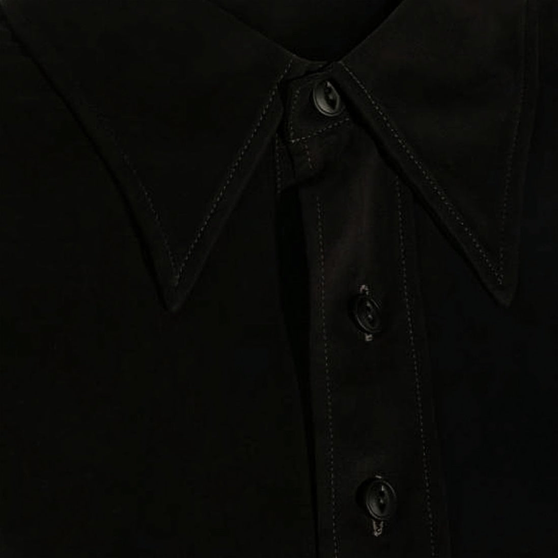 Short-Sleeved Polo Shirt with Classic Collar
