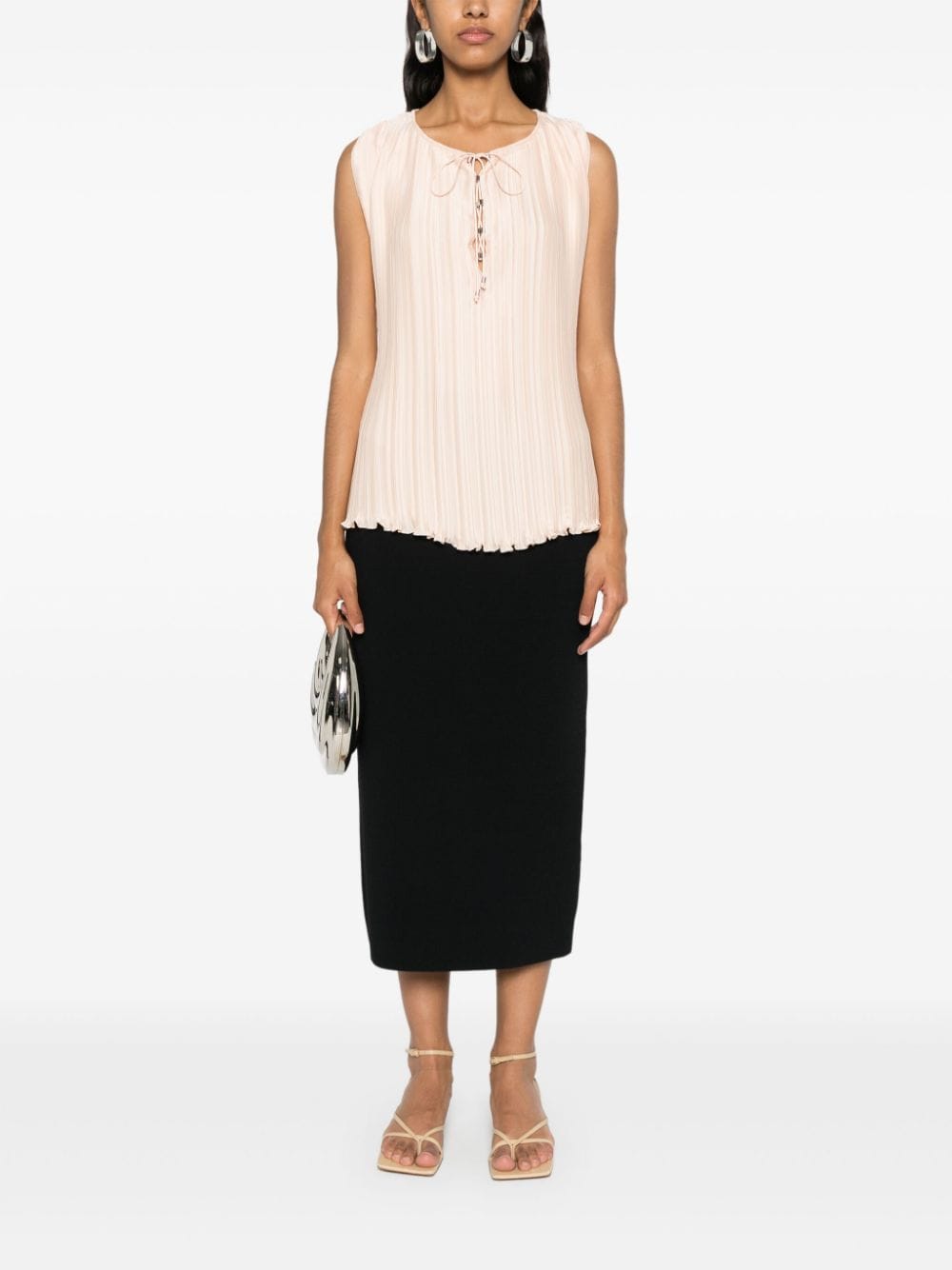 Round Neck Sleeveless Top