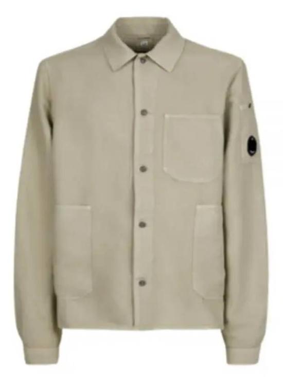 Long-Sleeve Button-Down Shirt With Multiple Pockets