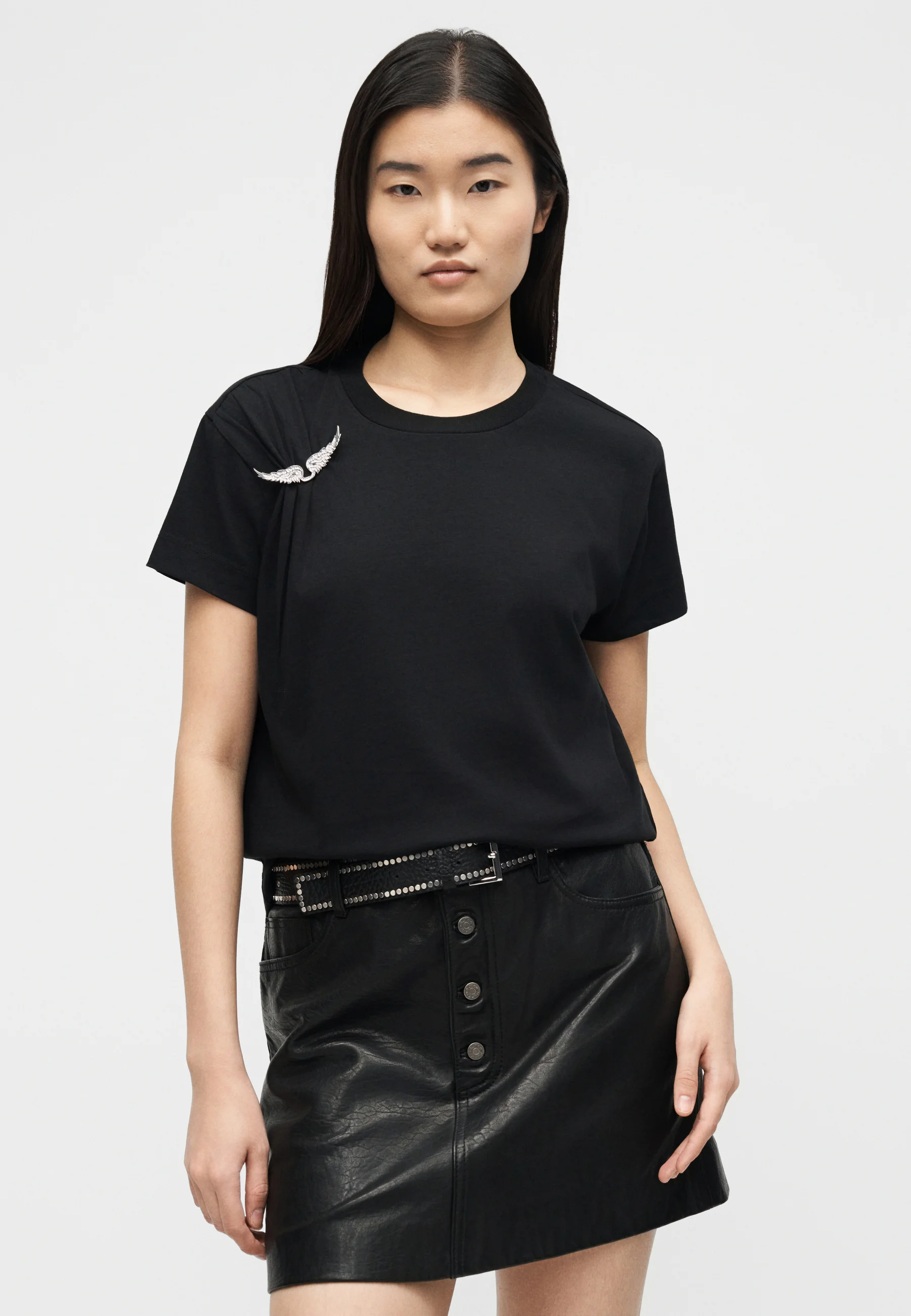 Short-Sleeved T-Shirt with Silver Wing Brooch Detail