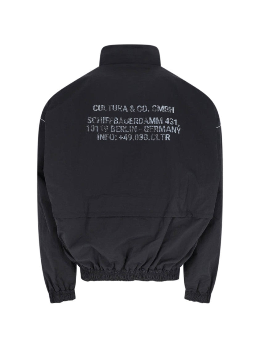 Minimalist Black Jacket With Fitted Silhouette