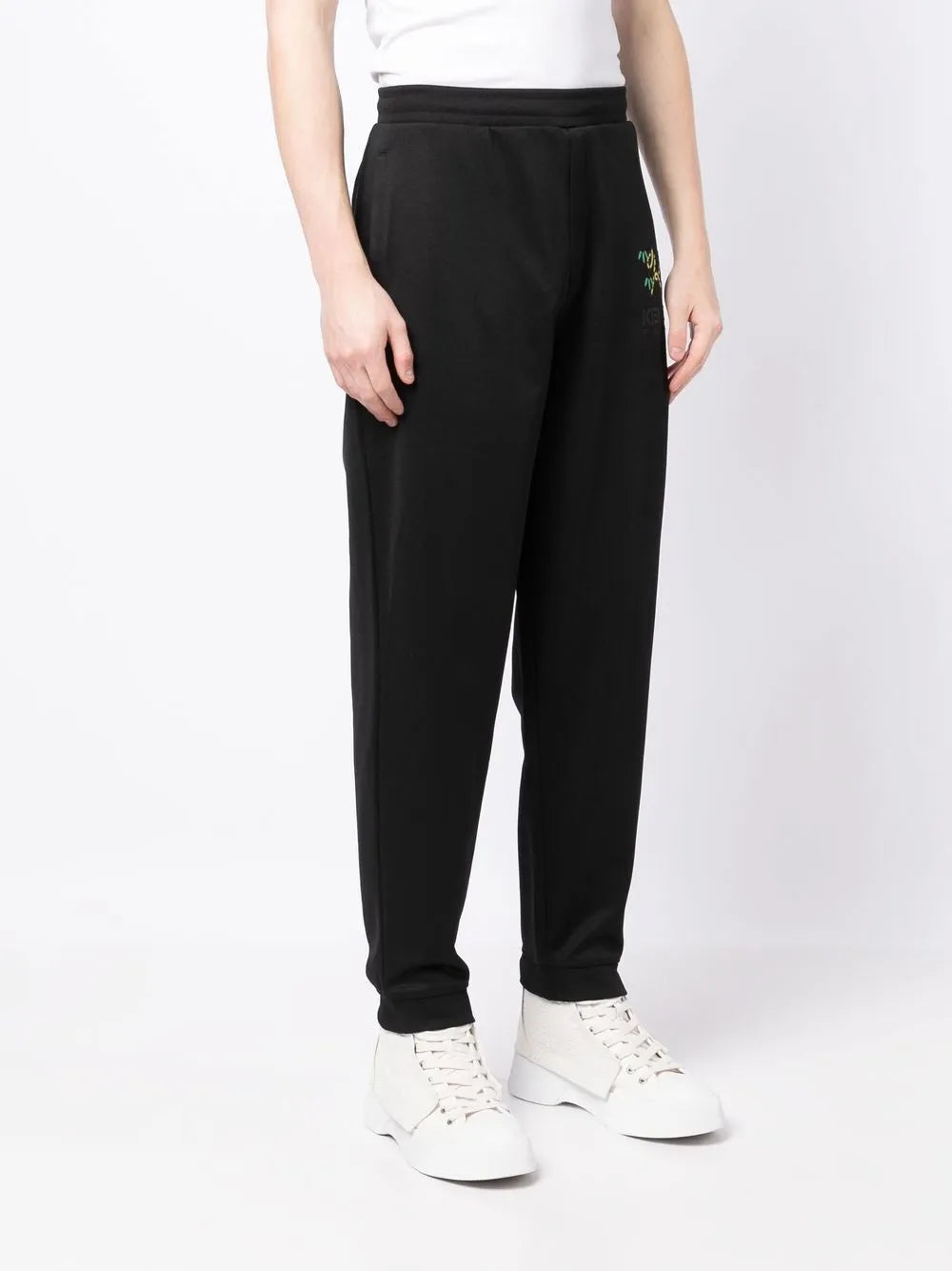 Classic Cut Pants With Clean Lines