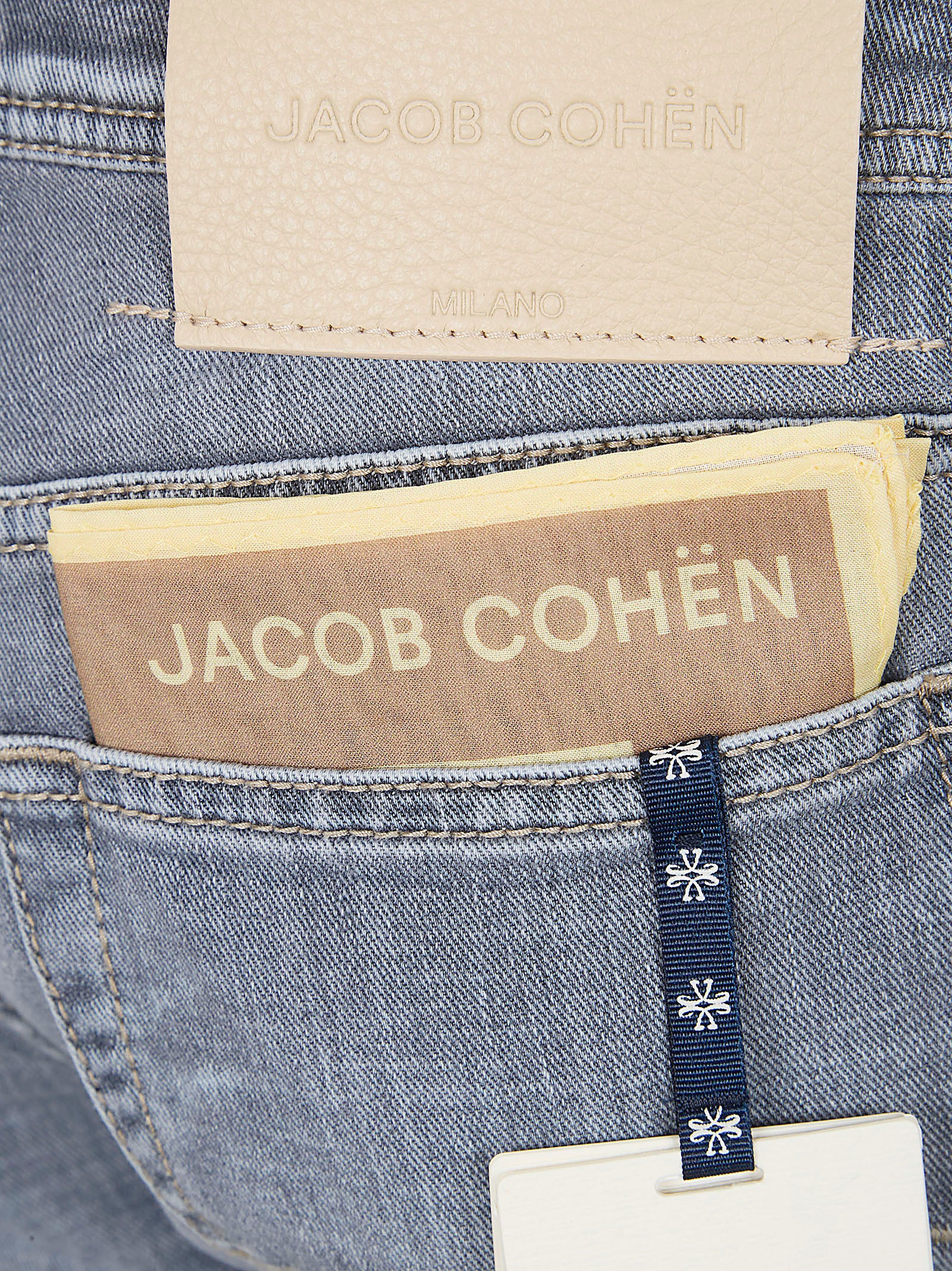 Light Grey Denim Jeans with Classic Fit