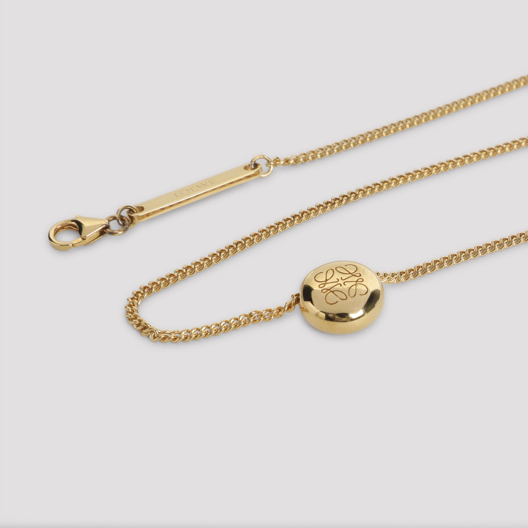 Intricate Silver Pendant Necklace with Fine Chain