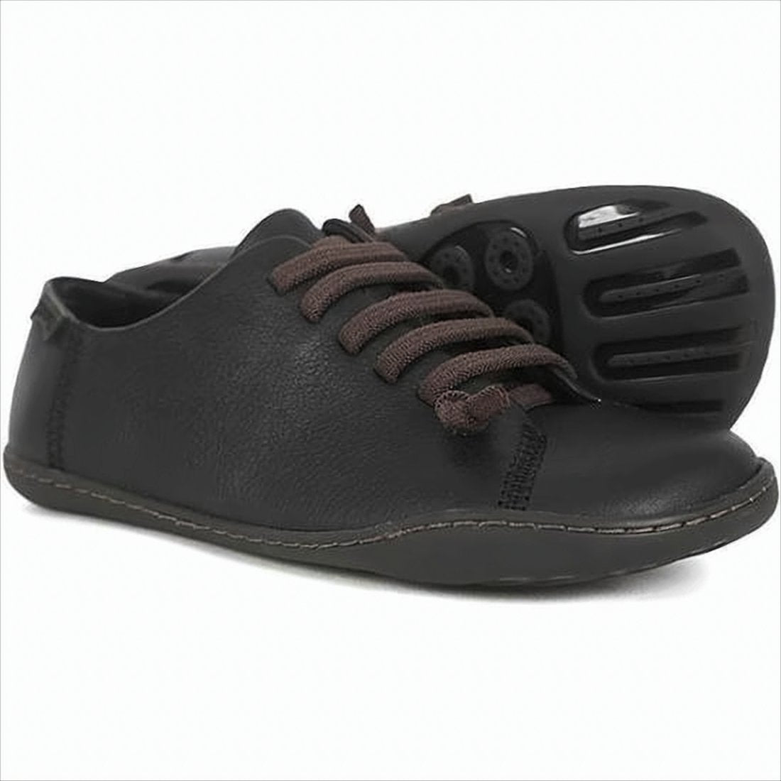 Low-Profile Black Sneakers with Rounded Toes