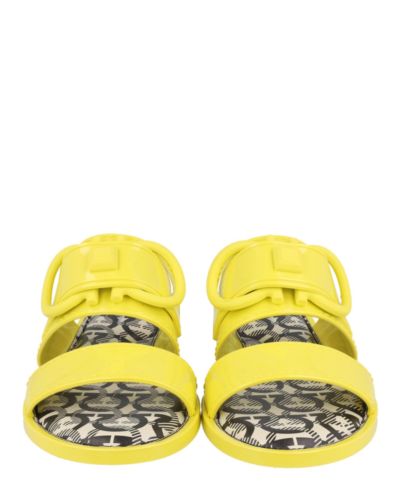 Taryn G Sandals