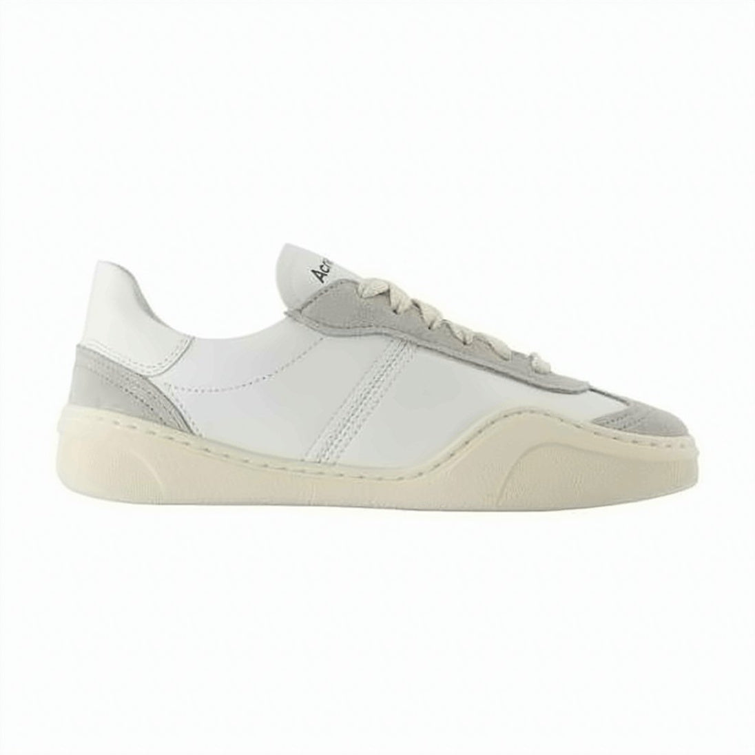 Low-Top Sneakers With Smooth Leather