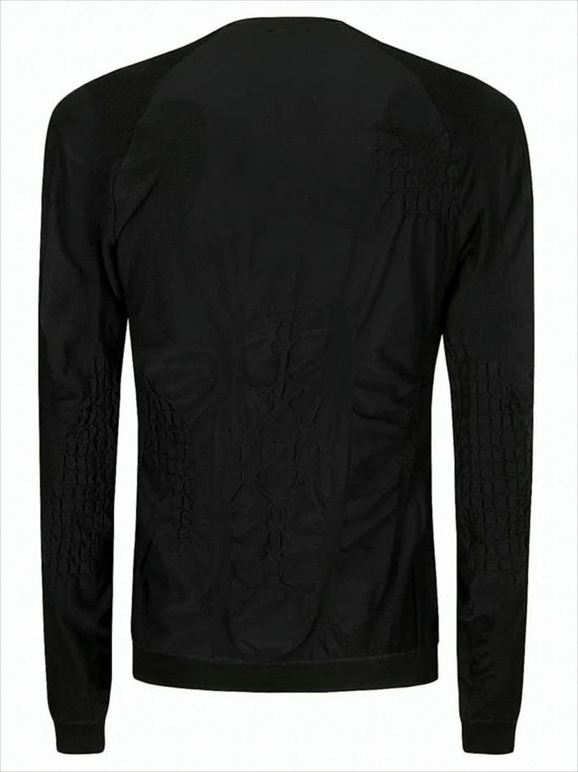 Textured Knit Long-Sleeve Top With Fitted Silhouette