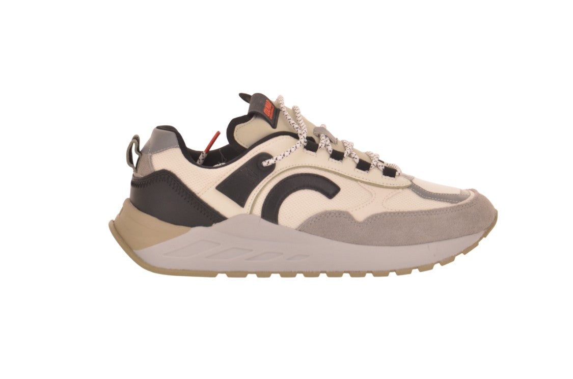 Biegowe sneakersy z zamszowymi wstawkami