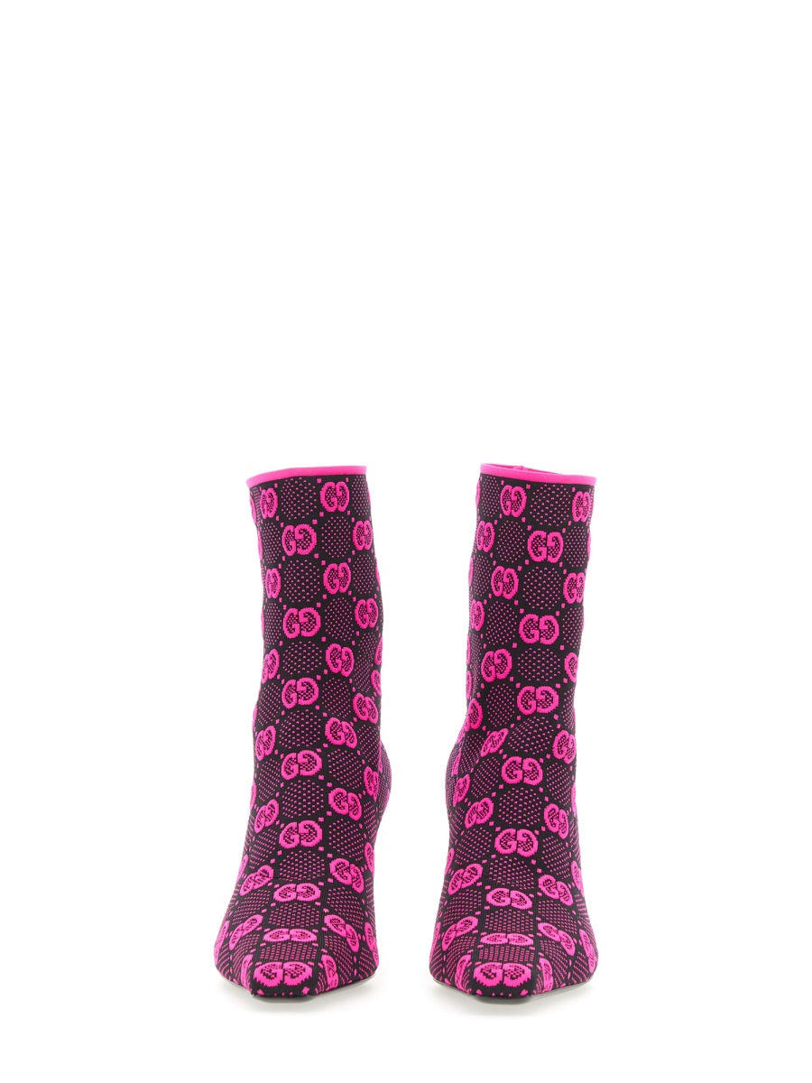 Knitted Medium Heel Boots with Contemporary Design